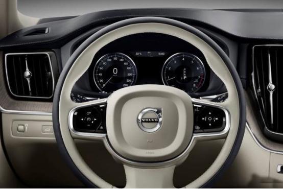 豪华车秒杀bba视频,内饰堪比bba新宝骏rm5简直要逆天