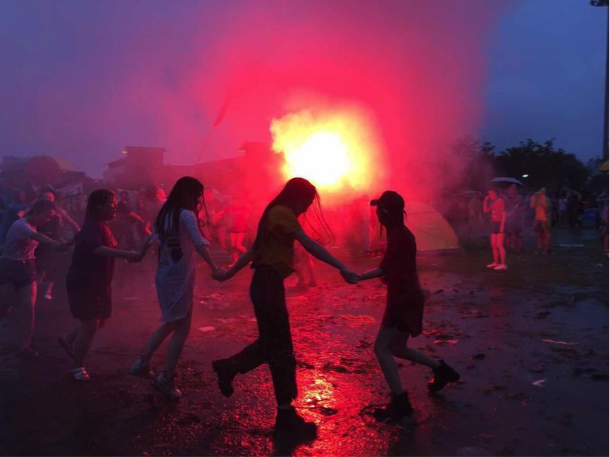 cf鑽夎帗鐩存挱褰曞儚,閲囪cf鑽夎帗