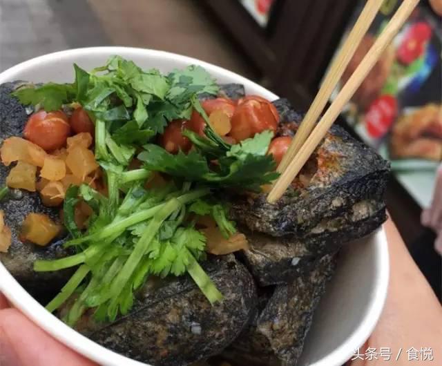 盘点5种闻着臭吃着香的美食,又香又臭的美食你们能想到什么呢