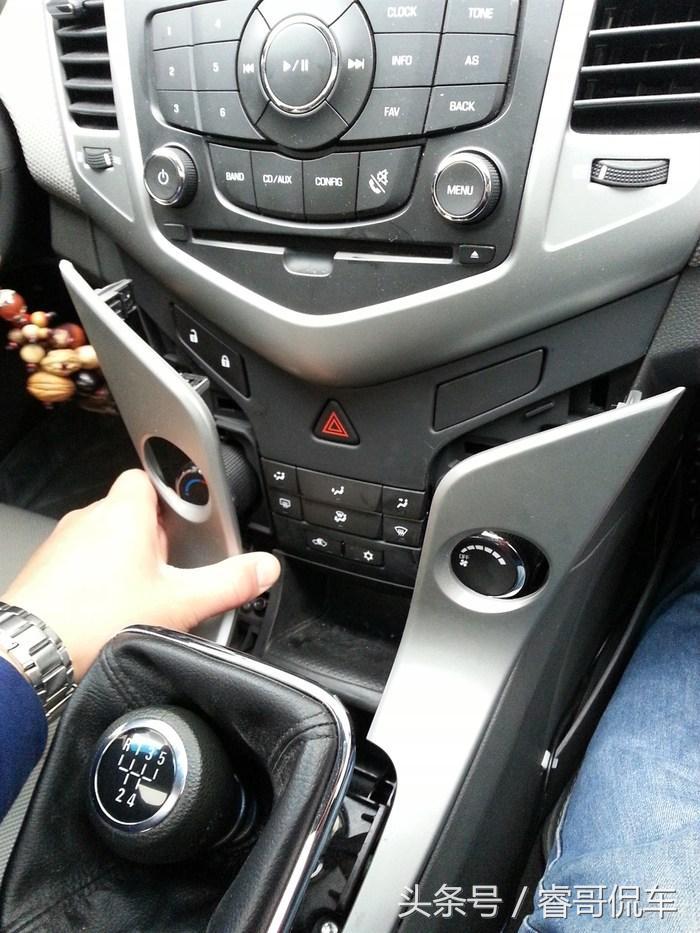 没钱买高配只能自己动手了！科鲁兹车主加装大屏导航倒车影像