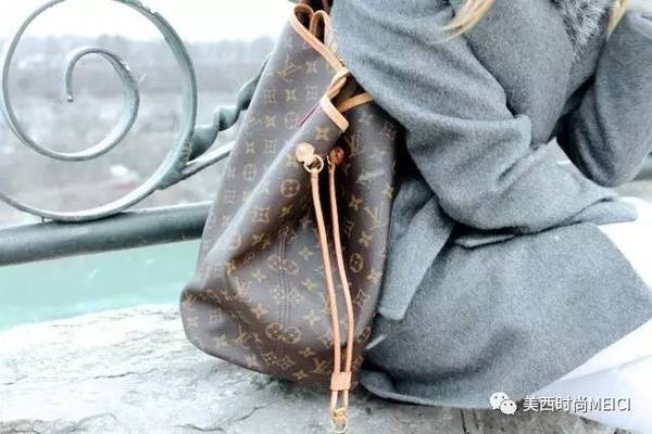 lv手袋性价比,lv手袋买大号还是中号好看