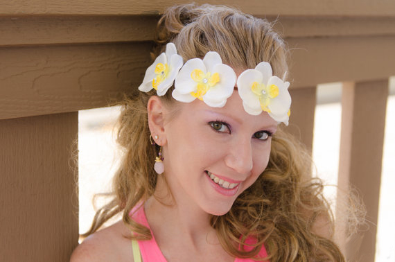 塑料仿真花头饰批发,花环头饰批发工厂哪里有