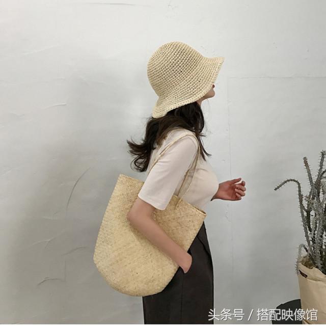 长脸型适合戴什么样的秋款帽子,各种帽子搭配不挑脸型的技巧