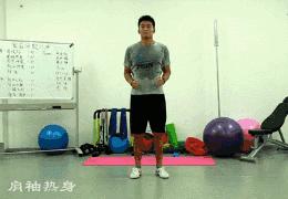 练就宽厚的肩膀，一对哑铃就足够，让你在家打造完美三角肌