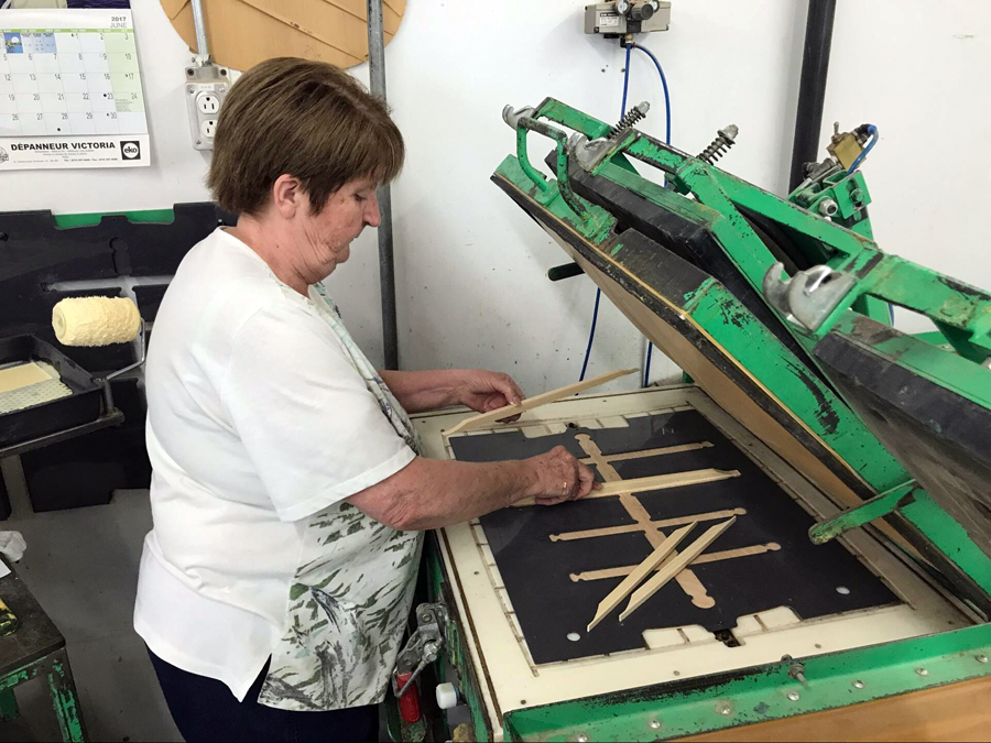 极速快报：弘力乐器2017加拿大Godin吉他工厂参观第一天