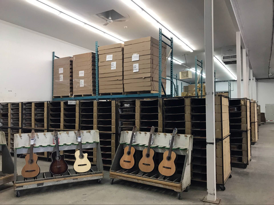 极速快报：弘力乐器2017加拿大Godin吉他工厂参观第一天