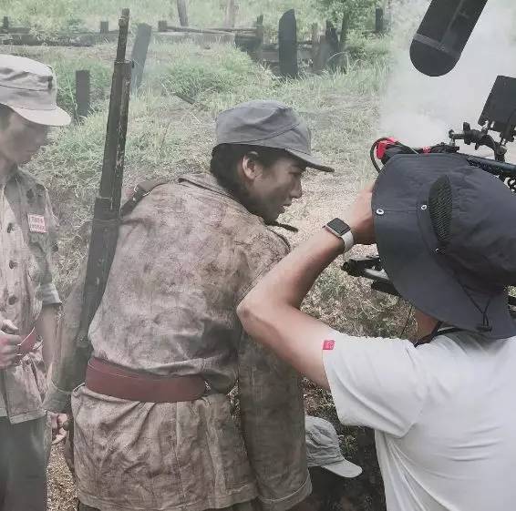 狮城星二代,北电中戏任挑,和天王演对手戏不输阵