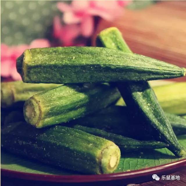 小秋葵有什么好吃的,夏天要多吃秋葵教你新吃法