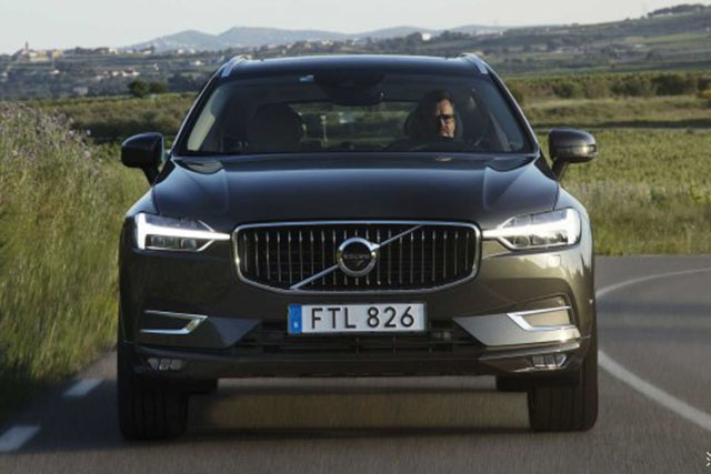 豪华车秒杀bba视频,内饰堪比bba新宝骏rm5简直要逆天