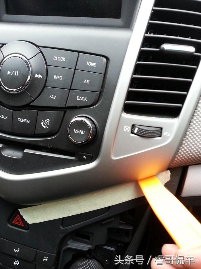 没钱买高配只能自己动手了！科鲁兹车主加装大屏导航倒车影像