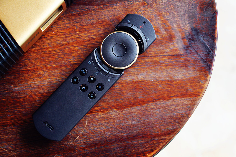 坚果睿途r8投影仪怎么用,坚果投影仪睿途r8死机