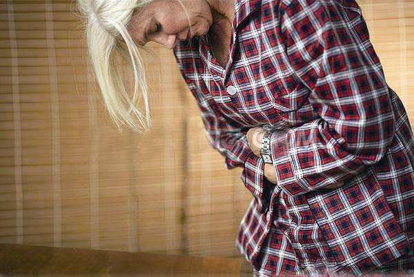 老年人便秘怎么办?多吃两种食材就能缓解