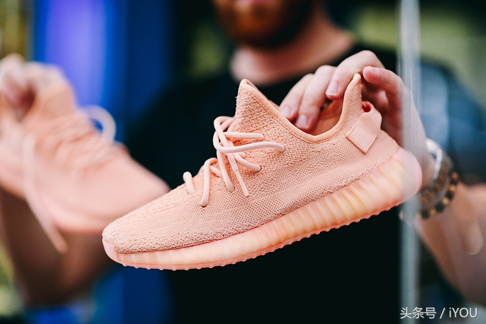 最贵的鞋子耐克80万,阿姆斯特丹鞋子排名