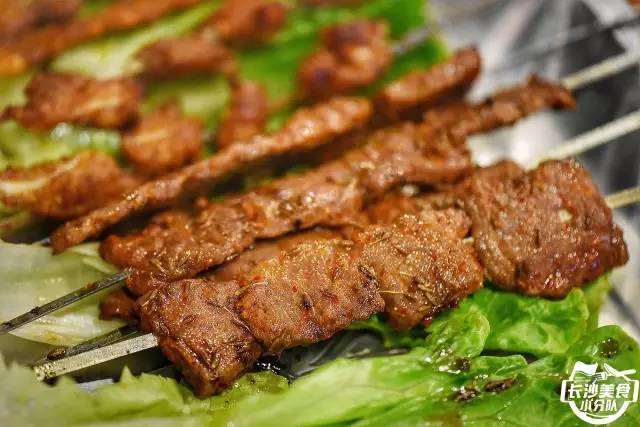 长沙好吃的湘西烤串,长沙打卡正宗湘西烧烤