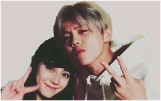 鹿晗戴橘色手链,鹿晗戴手绳