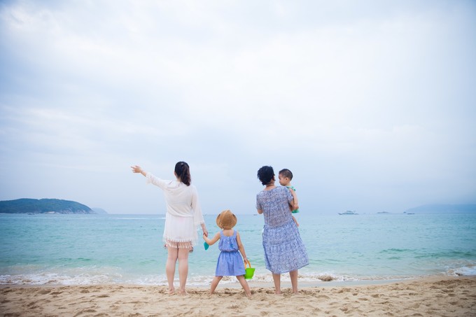 带着二宝出去走走,一拖二带娃三亚旅游攻略