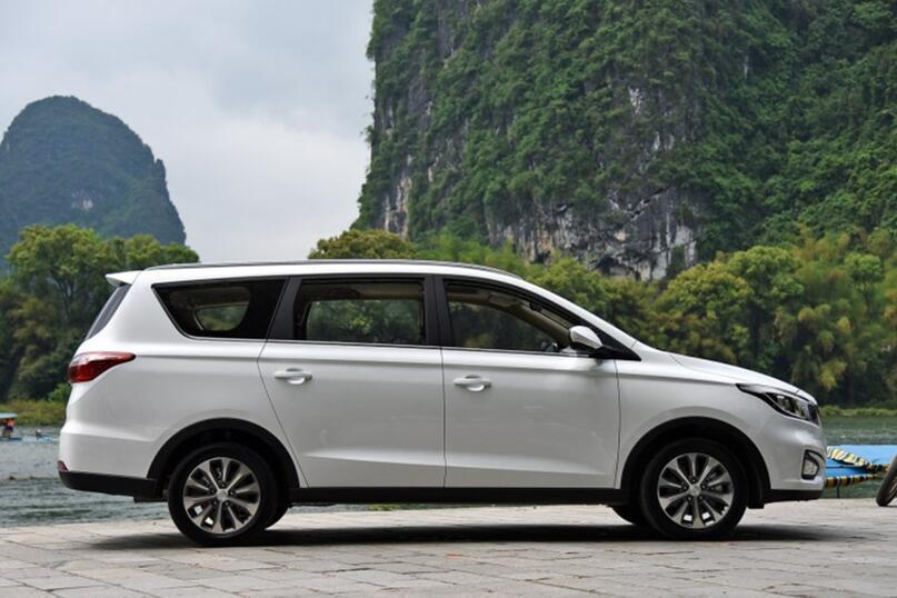 上市销量突破一万台,长安凌轩为什么退出市场