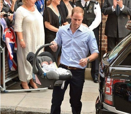 安全座椅和提篮哪个实用,安全座椅跟提篮哪个好