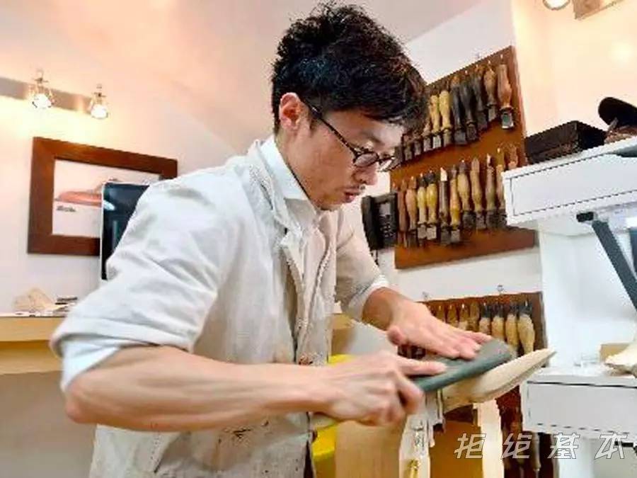 日本手工皮鞋叫什么,日本最高级皮鞋
