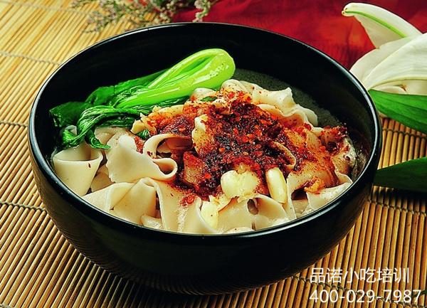 陕西美食油泼面制作过程小报,陕西美食油泼辣子做法