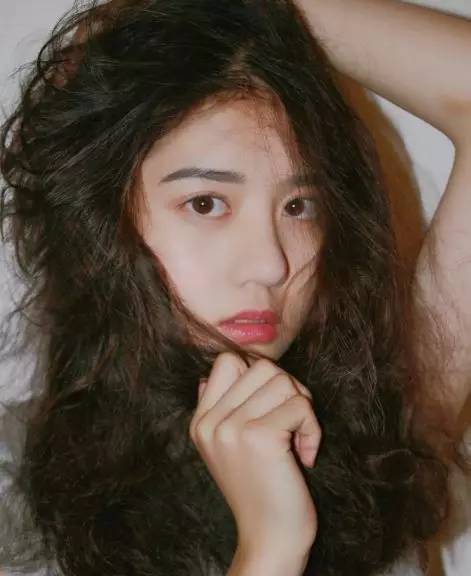 狮城星二代,北电中戏任挑,和天王演对手戏不输阵