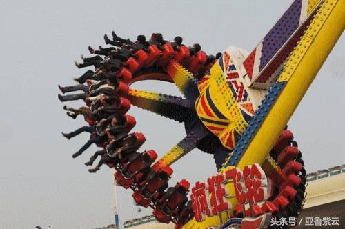 亚洲最长的过山车在哪里,安顺最长的过山车