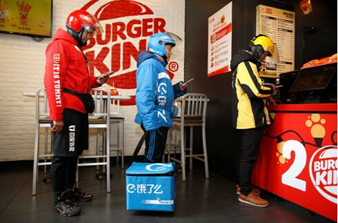 揭秘:骑车那么猛,外卖的送餐员,一单到底可以挣多少钱?