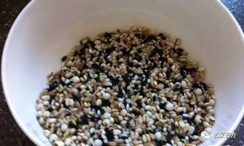 老人一吹电风扇就感冒,老人一阵风就感冒怎么回事