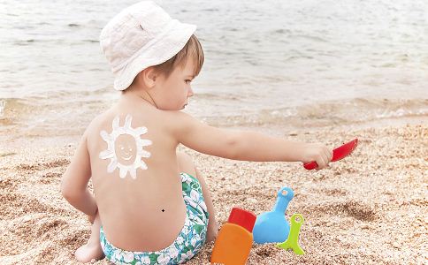 夏季宝宝防晒需谨慎,妈妈们要科学防晒
