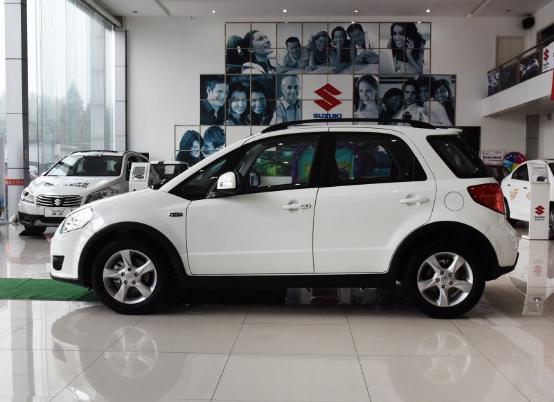 铃木这车现在能买吗,铃木顶配雨燕无钥匙