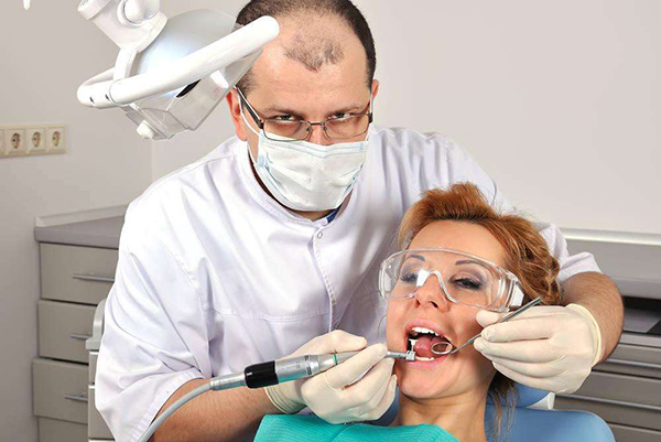 如何选择一个靠谱牙医,如何选择靠谱牙医