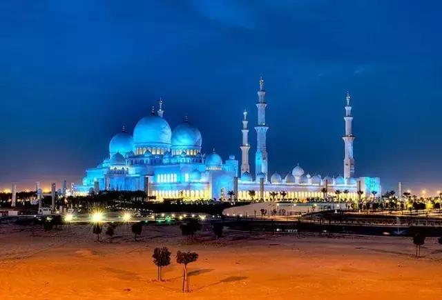 卓越与奢华的代名词—迪拜