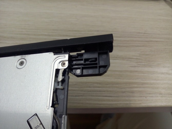 华硕笔记本k450拆机清灰教程,华硕笔记本k550j怎么换硬盘