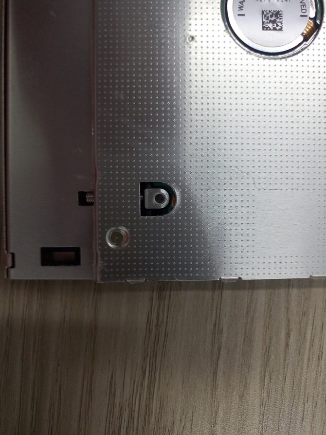 华硕笔记本k450拆机清灰教程,华硕笔记本k550j怎么换硬盘