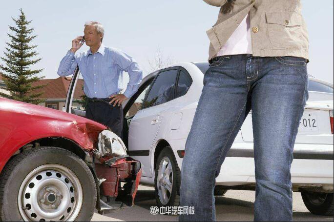 被汽车撞了事故处理流程,汽车发生事故处理流程