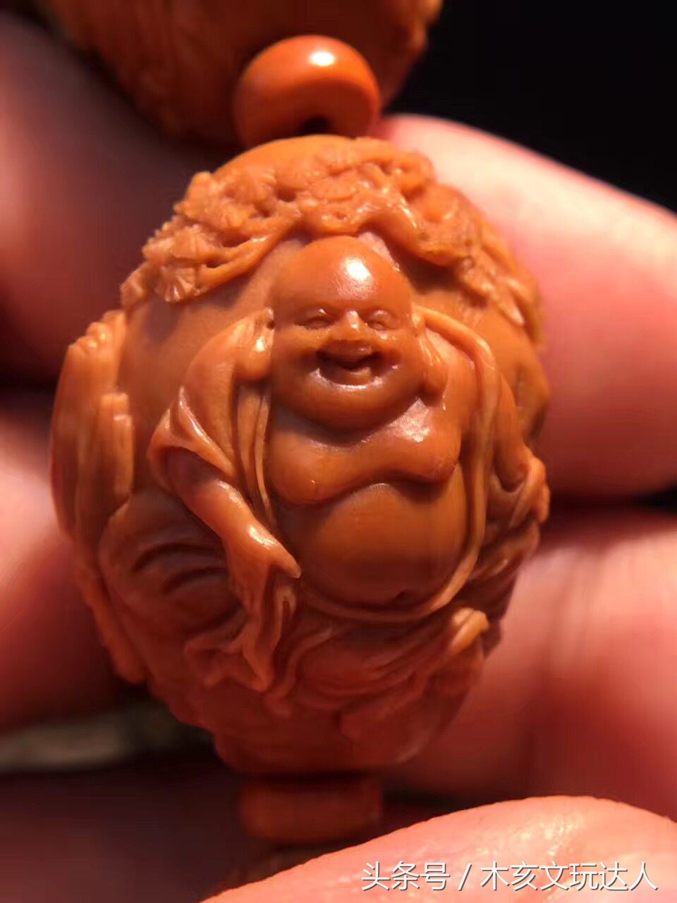 苏工橄榄核雕手串美女题材,橄榄核雕大师排名苏工