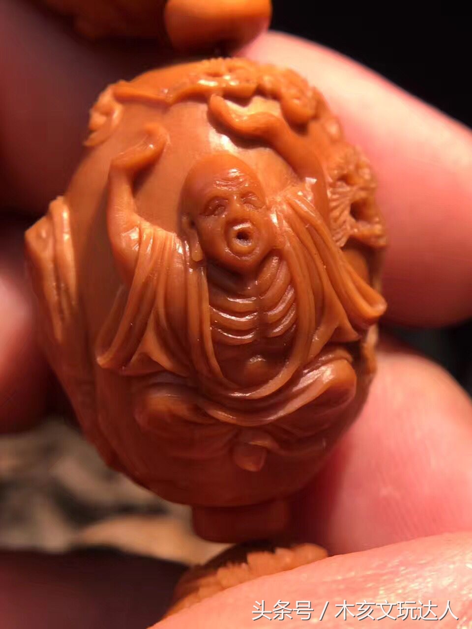 苏工橄榄核雕手串美女题材,橄榄核雕大师排名苏工