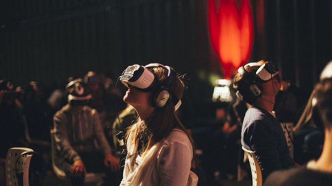 实体店也“蹭”科技热点！国美建了全球首家专业VR影院，不卖门票图啥