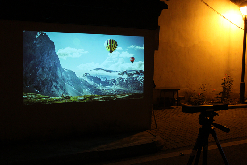 坚果睿途r8投影仪怎么用,坚果投影仪睿途r8死机