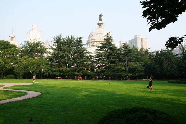 身价320亿!郑州最低调的土豪竟然是他