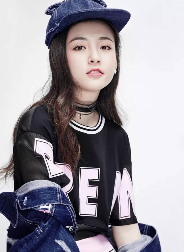 项链选对了秒变天鹅颈,项链轻奢小众高级感天鹅项链