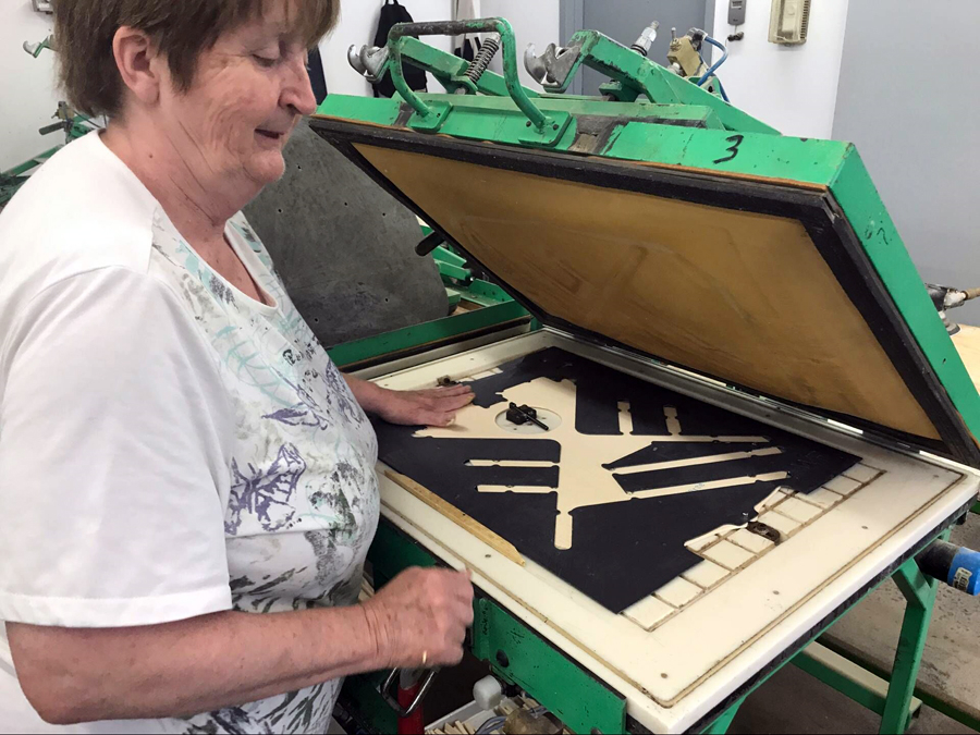 极速快报：弘力乐器2017加拿大Godin吉他工厂参观第一天