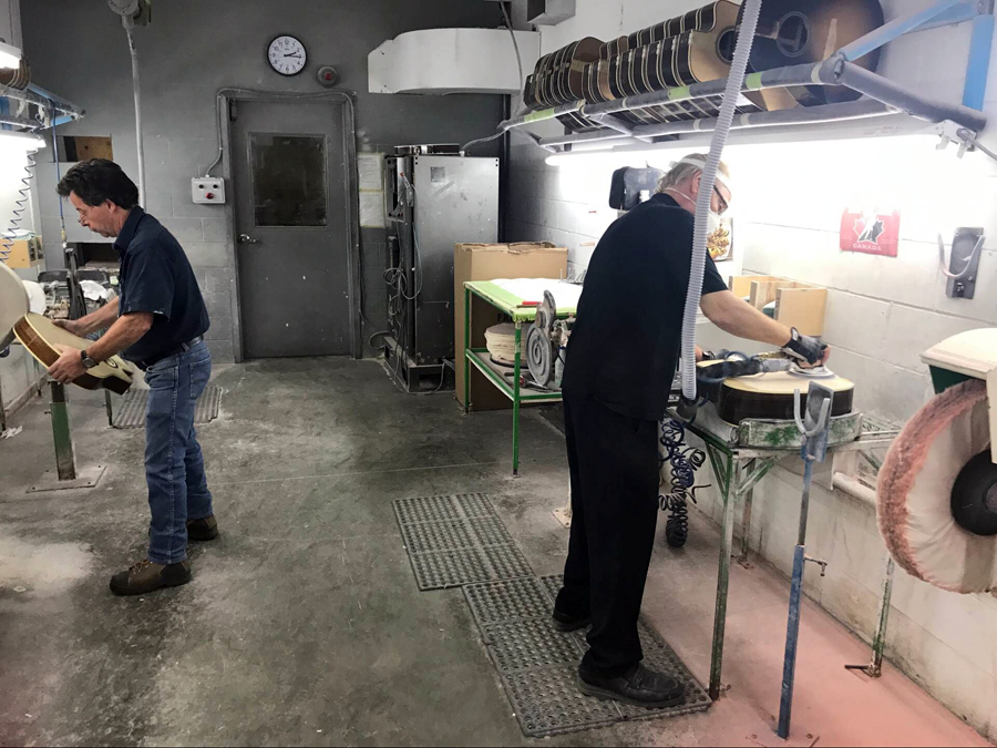 极速快报：弘力乐器2017加拿大Godin吉他工厂参观第一天