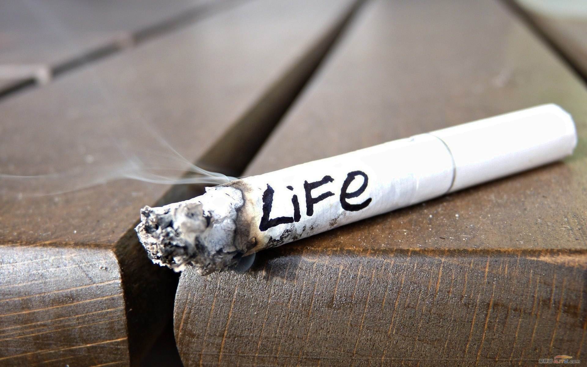 戒烟期间可以用水果烟替代吗,戒烟专用烟有什么危害