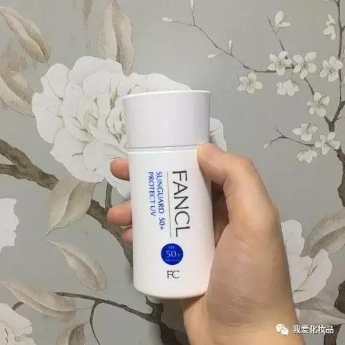 从油敏肌到干敏肌肤,40多岁干皮肤敏感适合什么护肤品