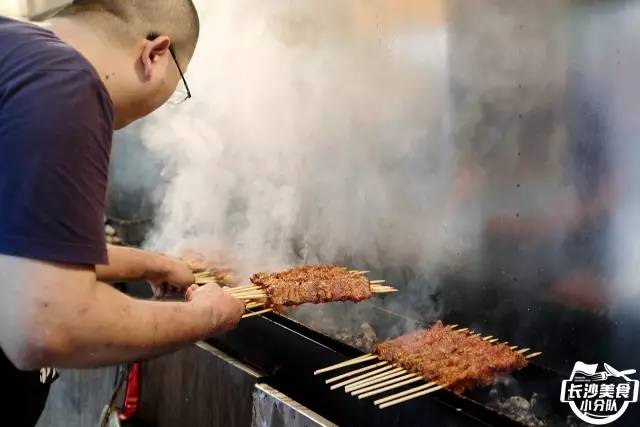 长沙好吃的湘西烤串,长沙打卡正宗湘西烧烤