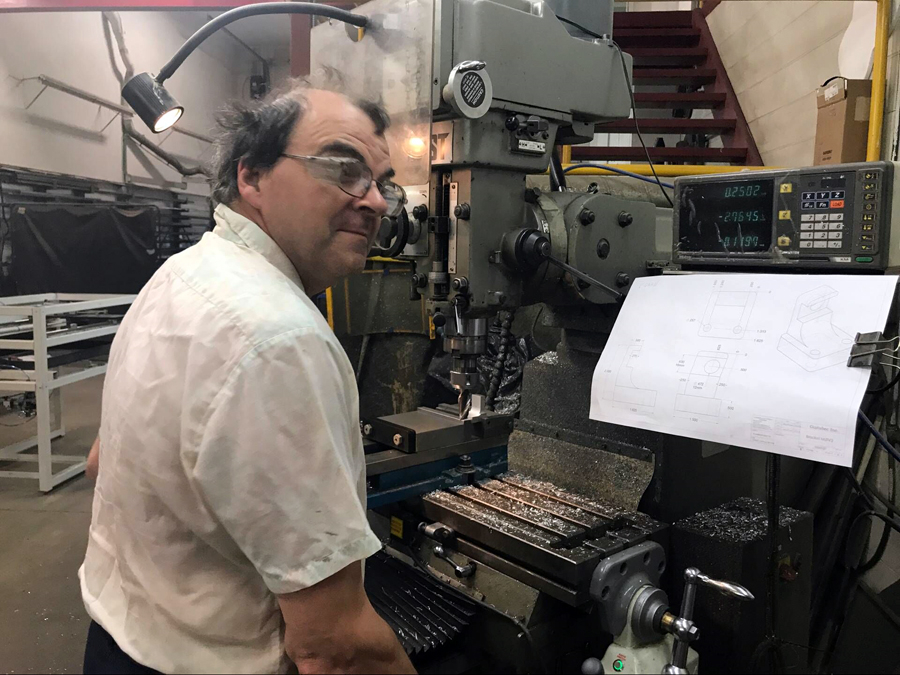 极速快报：弘力乐器2017加拿大Godin吉他工厂参观第一天