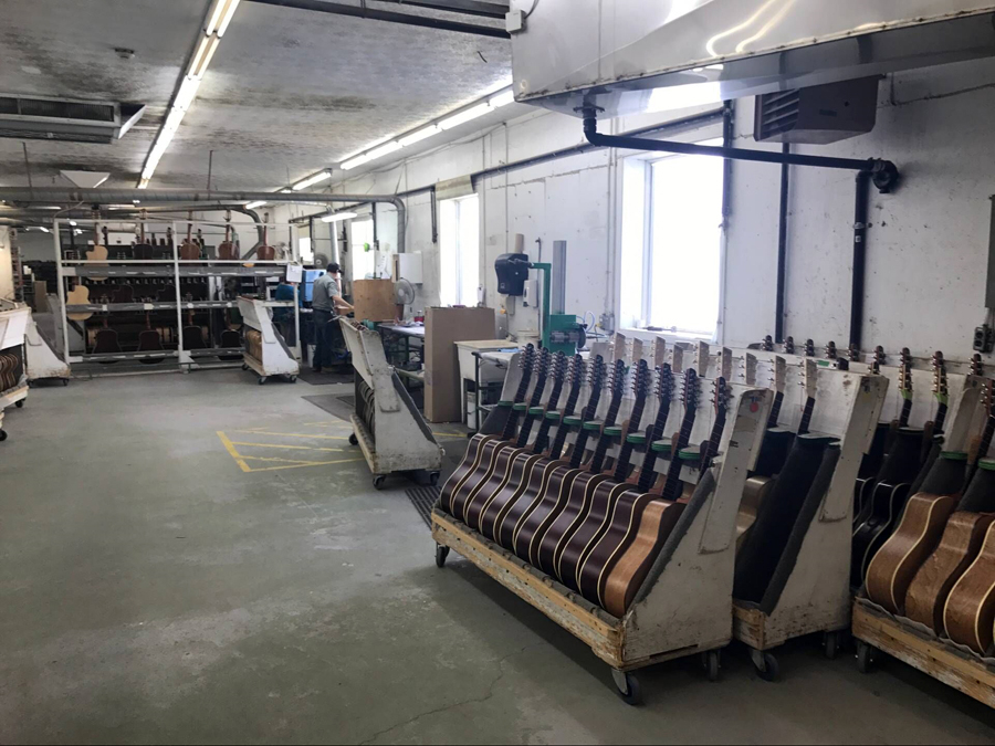 极速快报：弘力乐器2017加拿大Godin吉他工厂参观第一天