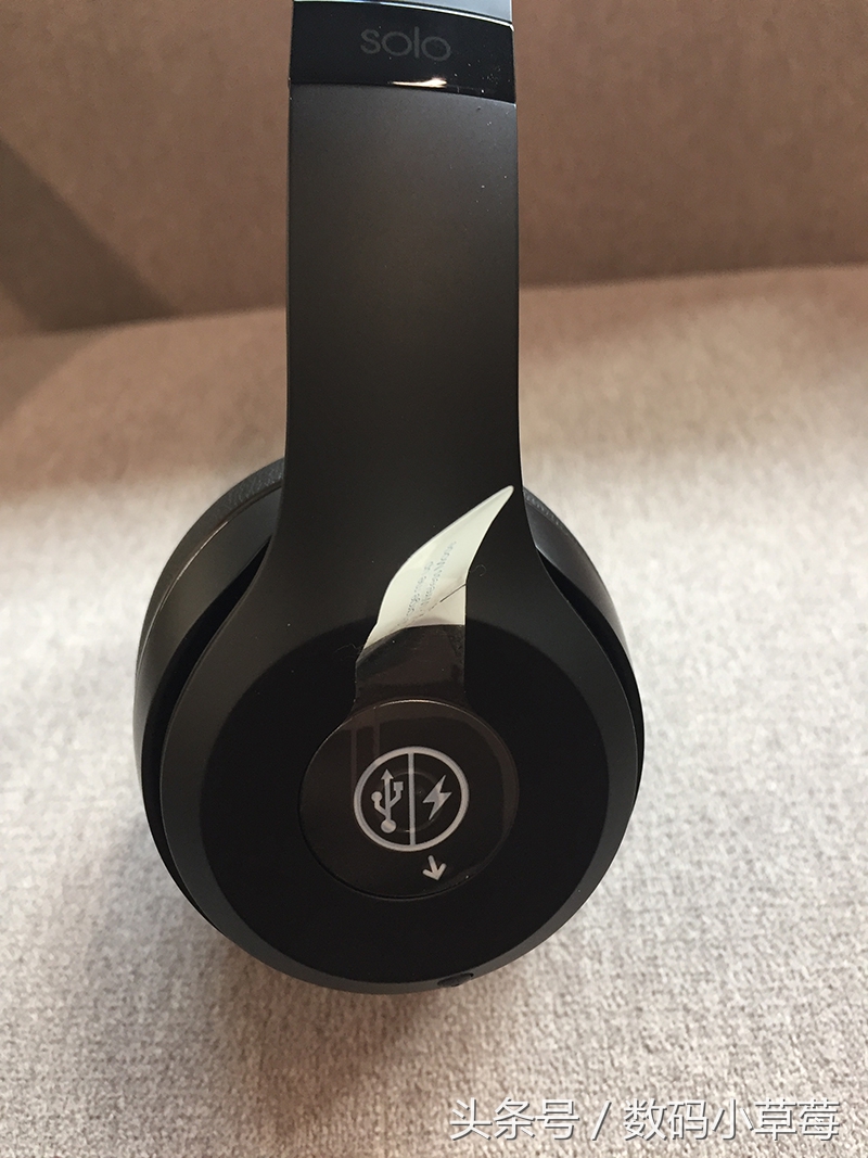 beatssolo3闪金色,五分钟闪充