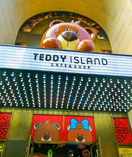 只揣30元在春熙路逛一下午，这些店老板差点封杀我